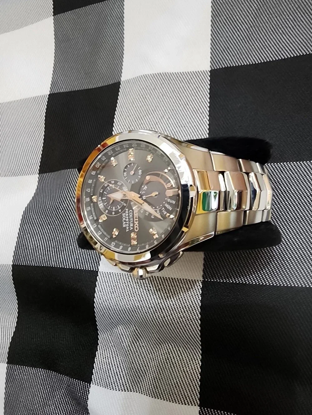 Men's Solar Power Watch Seiko Couture Perpetual Solar V198-0A-B0